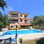 Apartment Susy Pula
