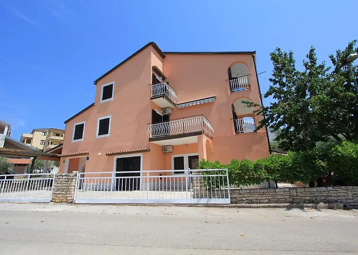 Апартаменти Susy Пула