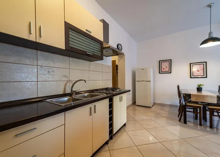 Susy Апартаменти Пула